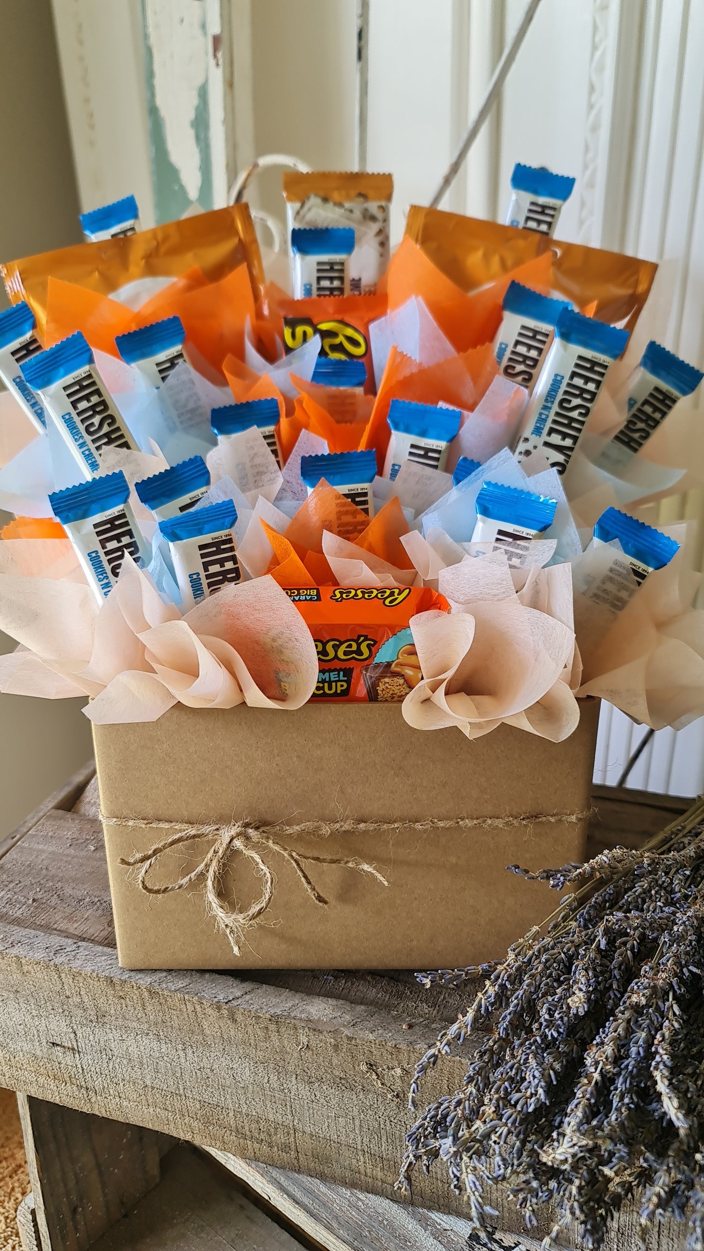 Hershey's Chocolate Bouquet