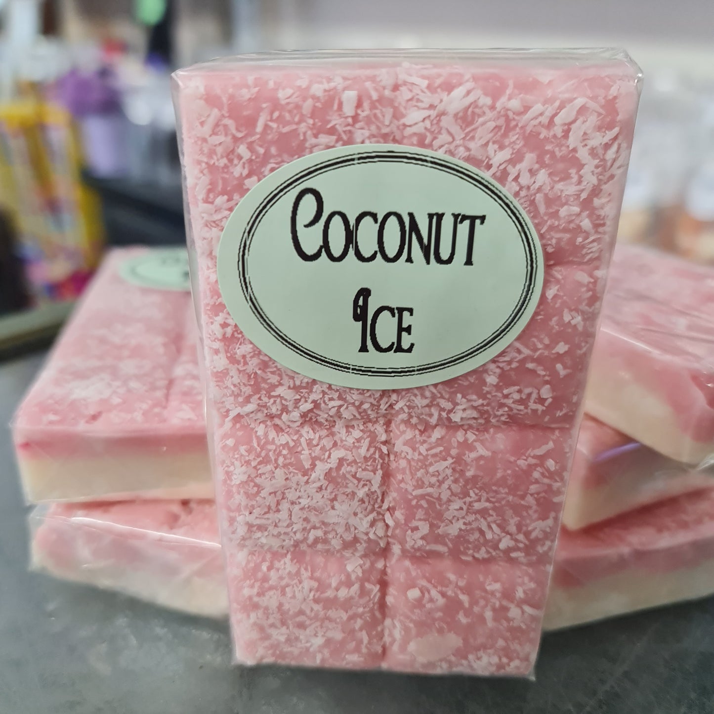 Coconut Ice Fudge (150g)