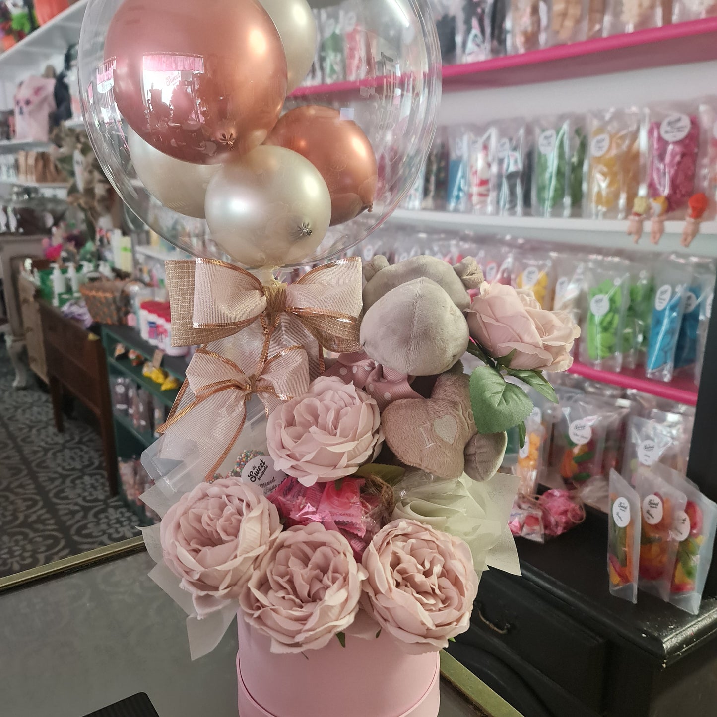 HIppo & Balloon Bouquet