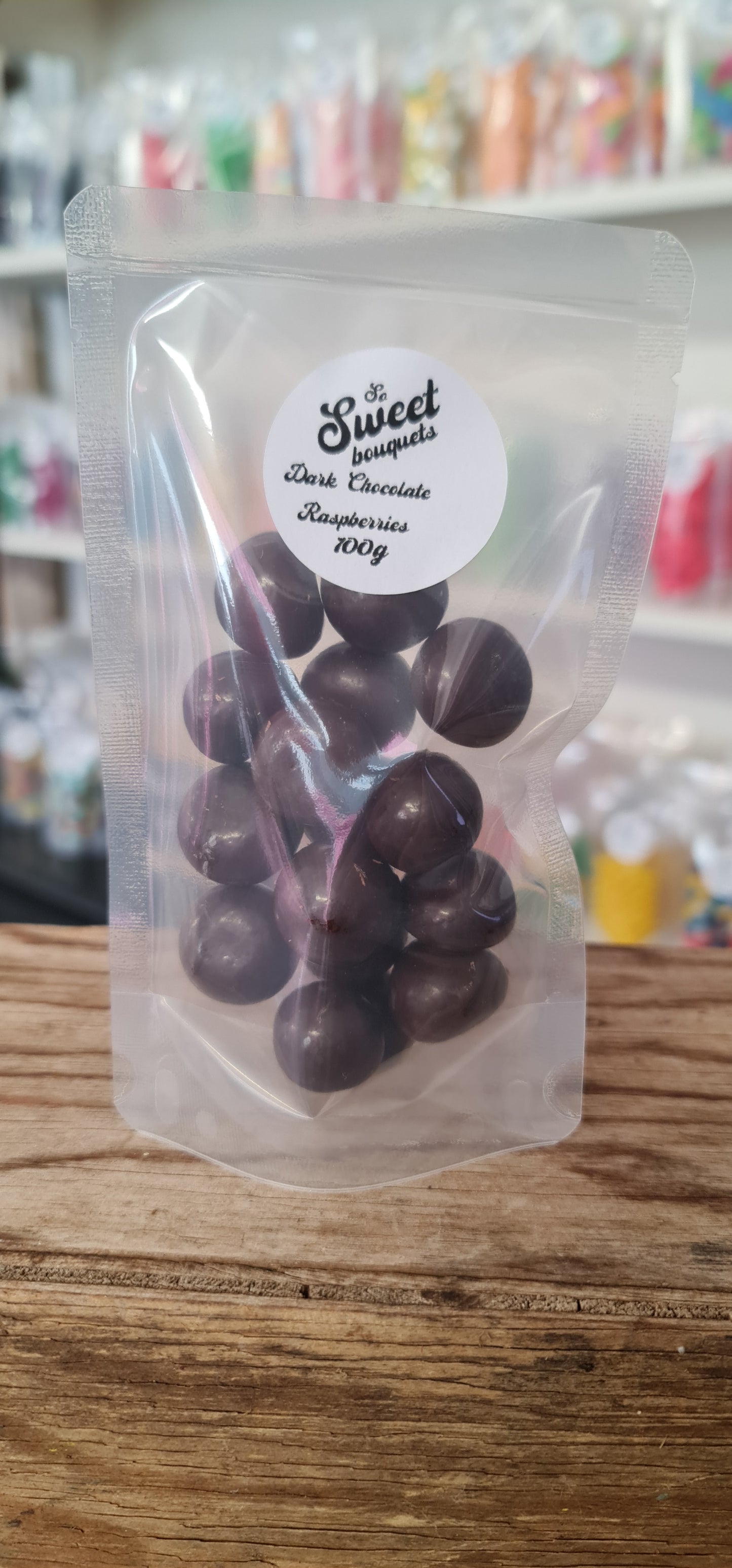 Dark Chocolate Raspberries (100g)