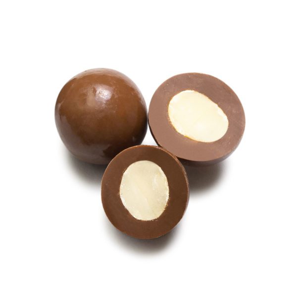 Queensland Macadamia Nuts Coated in Premium Milk Chocolate (100g)